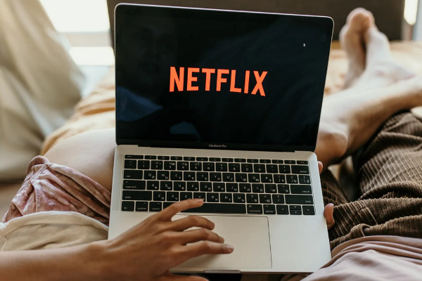 How to Watch Netflix for Free in 2024